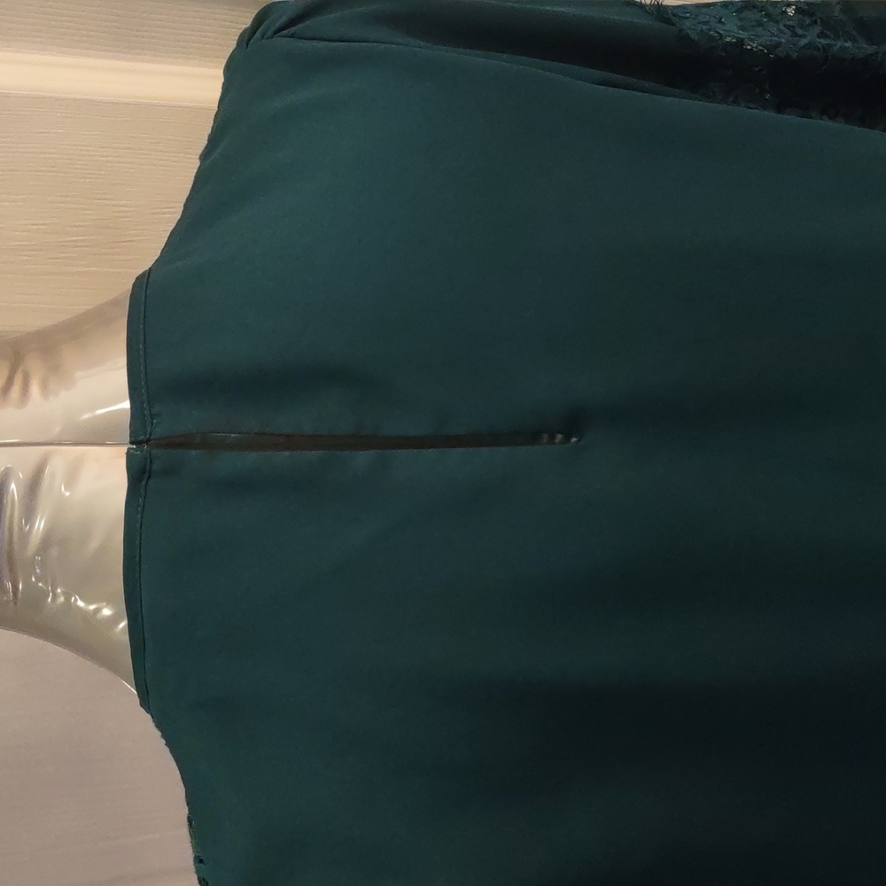 Emerald green above the knee dress - Picture 5 of 11